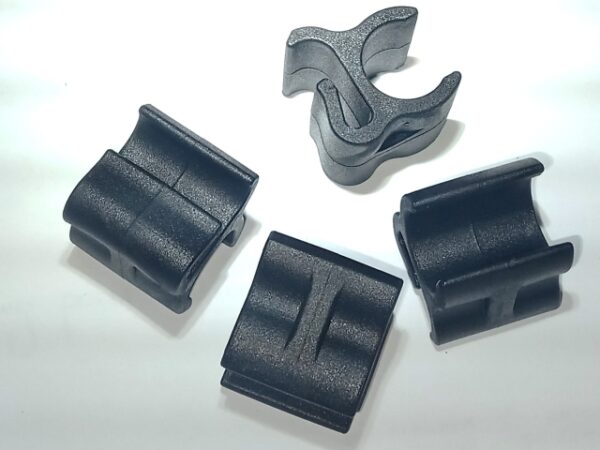 Clip plastique noir pour tuyau PAS Lite